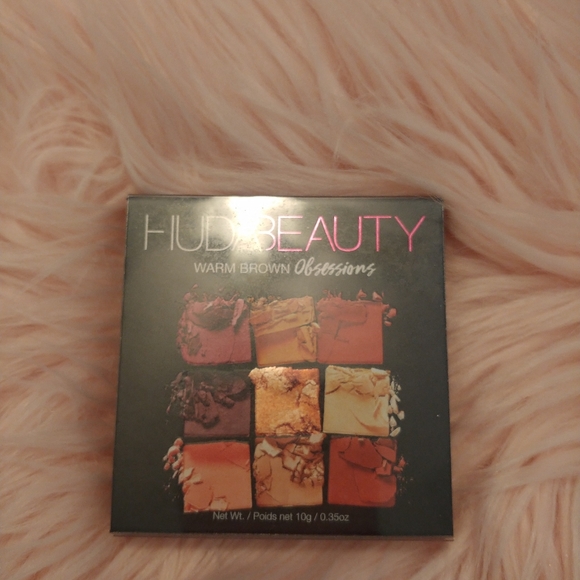 ❤FIRM! NWT HUDA BEAUTY WARM BROWN OBSESSIONS EYESHADOW PALETTE - Picture 1 of 8